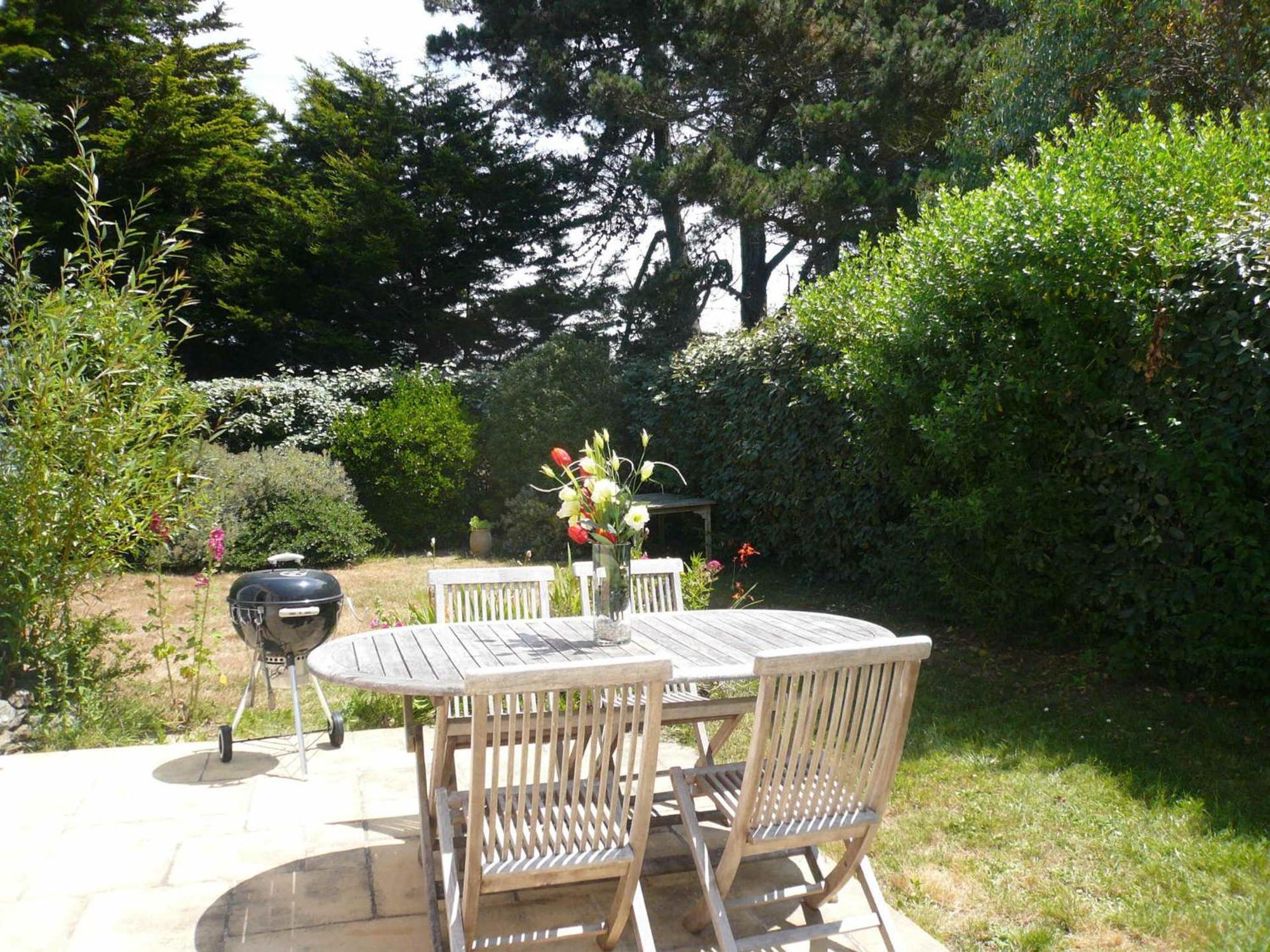 Charmante Maison A Sauzon Avec Grand Jardin, Proche Commerces Et Plage - Fr-1-418-82 Exterior foto